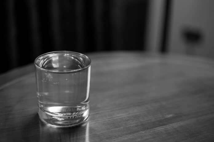 Een Glas Water tegen Inbrekers